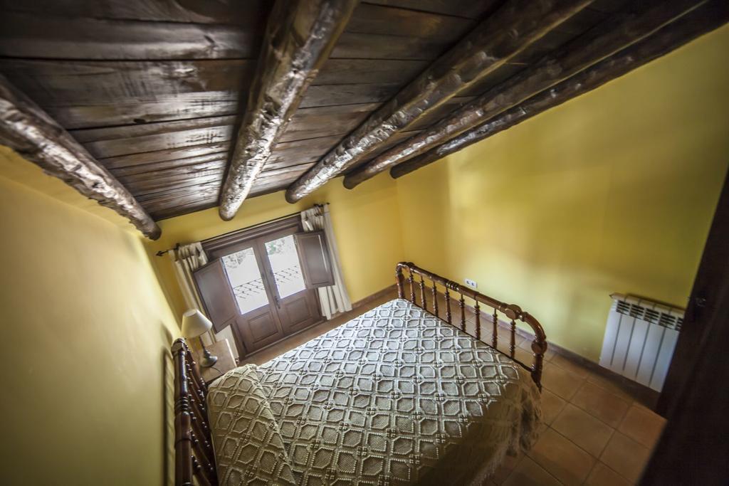 Apartamentos Cine Capicol อัลบาร์ราซิน ภายนอก รูปภาพ